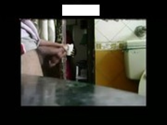 الاستمناء امام الخادمة الهندية